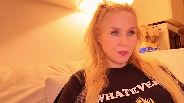 Snapshot of Myassistant chatting on December 17, 2025, 10:15 pm Myassistant online show from December 17, 2025, 10:15 pm