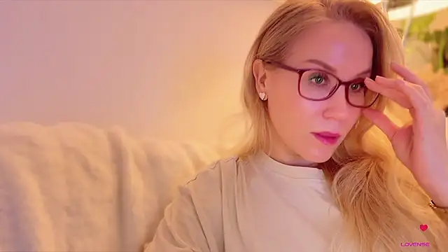 Snapshot of Myassistant chatting on November 4, 2025, 4:33 pm Myassistant online show from November 4, 2025, 4:33 pm