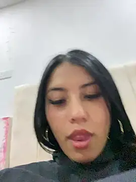 Snapshot of sophie_conor chatting on January 4, 2025, 11:59 pm sophie conor online show from January 4, 2025, 11:59 pm