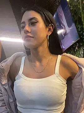 Snapshot of sophie_conor chatting on February 5, 2025, 10:11 pm sophie conor online show from February 5, 2025, 10:11 pm