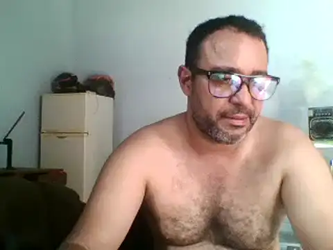 Snapshot of friendsloversex chatting on March 15, 2025, 5:04 pm friendsloversex online show from March 15, 2025, 5:04 pm