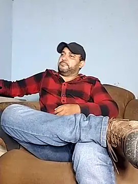 Snapshot of friendsloversex chatting on February 8, 2025, 8:10 pm friendsloversex online show from February 8, 2025, 8:10 pm