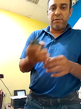 Snapshot of friendsloversex chatting on September 19, 2025, 5:50 pm friendsloversex online show from September 19, 2025, 5:50 pm