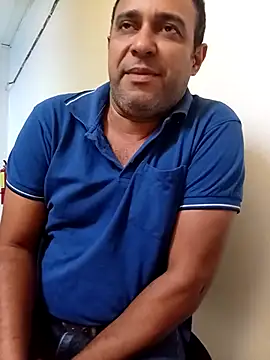 Snapshot of friendsloversex chatting on September 17, 2025, 6:43 pm friendsloversex online show from September 17, 2025, 6:43 pm