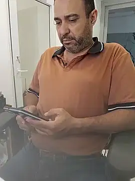 Snapshot of friendsloversex chatting on November 27, 2025, 4:51 pm friendsloversex online show from November 27, 2025, 4:51 pm