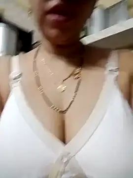 jiyahot1432 online show from February 14, 2025, 2:28 am