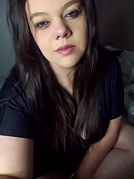 Snapshot of CheekyCurvesSA chatting on November 29, 2025, 3:06 am CheekyCurvesSA online show from November 29, 2025, 3:06 am