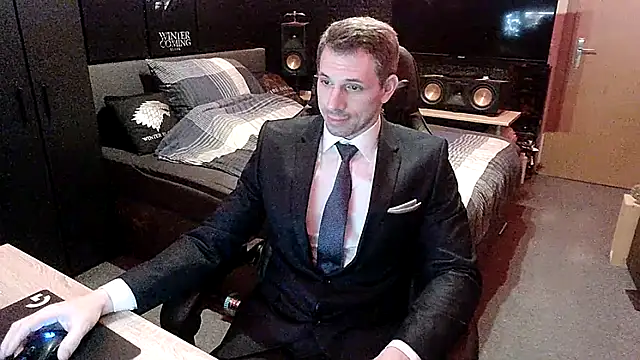 dreamwallker21 online show from April 17, 2026, 10:12 pm