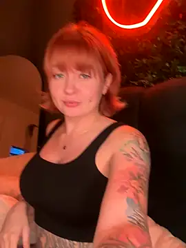 ObviouslyPeachy online show from October 3, 2025, 7:59 pm