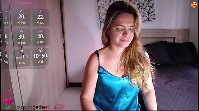 Snapshot of ParisW chatting on October 29, 2025, 12:26 pm ParisW online show from October 29, 2025, 12:26 pm