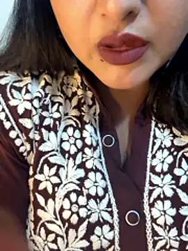 Ayesha mahi online show from October 24, 2025, 9:19 am