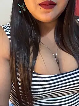 Ayesha mahi online show from October 14, 2025, 4:51 pm