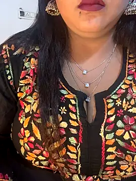 Ayesha mahi online show from November 9, 2025, 9:24 am