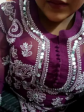 Ayesha mahi online show from March 17, 2025, 5:45 am