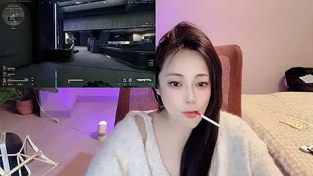 Snapshot of Daisy-77 chatting on May 1, 2026, 1:05 pm Daisy-77 online show from May 1, 2026, 1:05 pm