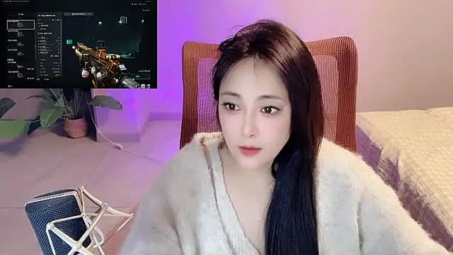Snapshot of Daisy-77 chatting on May 7, 2026, 11:35 am Daisy-77 online show from May 7, 2026, 11:35 am
