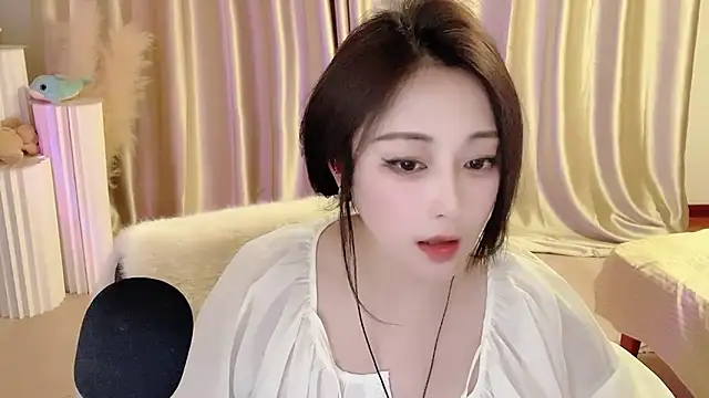 Daisy-77 online show from March 20, 2025, 9:13 pm