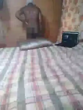 Snapshot of African_Masked_Couple chatting on January 29, 2025, 12:35 pm African Masked Couple online show from January 29, 2025, 12:35 pm