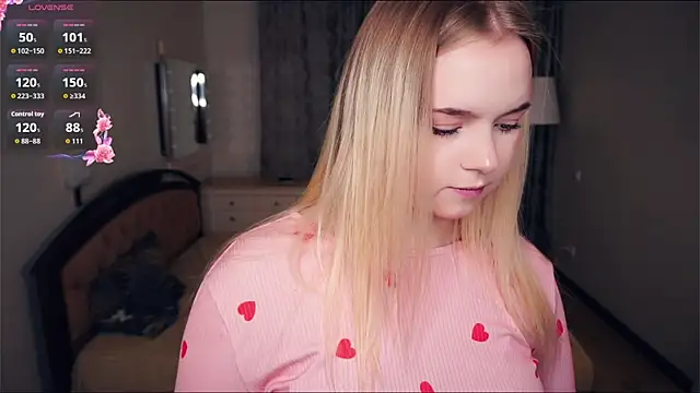 ZaraCreedon online show from September 19, 2025, 5:11 am