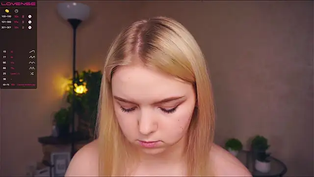 ZaraCreedon online show from March 13, 2025, 1:32 am