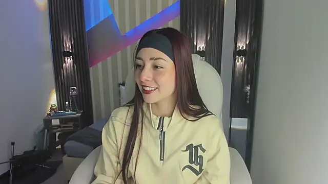 emily layton online show from January 8, 2026, 2:34 pm