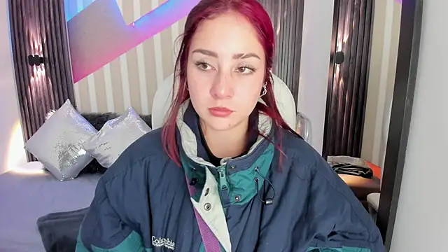 emily layton online show from November 11, 2025, 2:45 pm