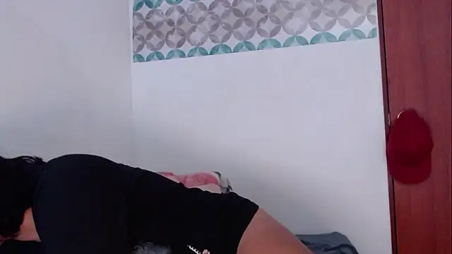 Snapshot of Aria_smith01 chatting on November 21, 2025, 2:27 pm Aria smith01 online show from November 21, 2025, 2:27 pm