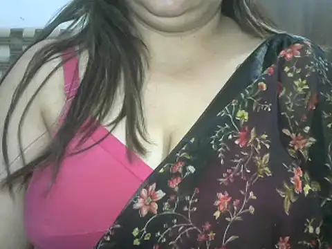 Snapshot of bhabhi_jaan11 chatting on February 12, 2025, 12:22 pm bhabhi jaan11 online show from February 12, 2025, 12:22 pm