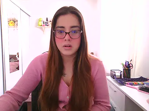 Snapshot of maliamiller chatting on June 15, 2026, 4:28 pm maliamiller online show from June 15, 2026, 4:28 pm