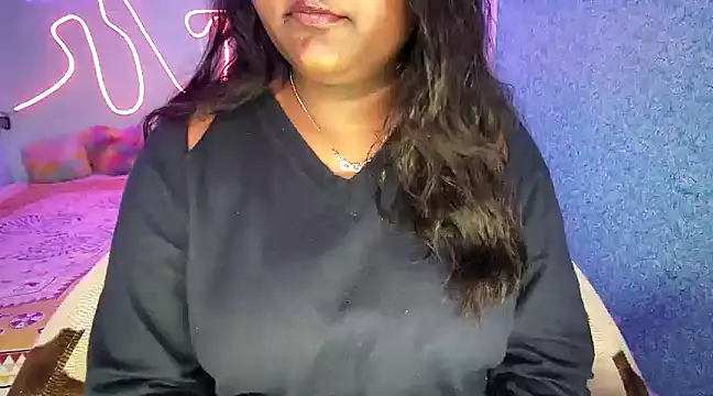 Snapshot of expression_queen chatting on January 30, 2025, 6:00 pm expression queen online show from January 30, 2025, 6:00 pm