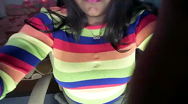 Snapshot of expression_queen chatting on February 18, 2025, 2:06 pm expression queen online show from February 18, 2025, 2:06 pm