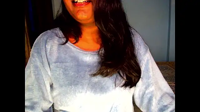 Snapshot of expression_queen chatting on December 17, 2025, 10:31 am expression queen online show from December 17, 2025, 10:31 am