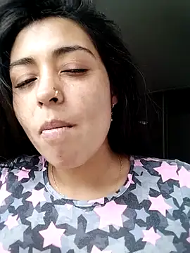 Aisha 09 online show from May 13, 2026, 3:08 pm