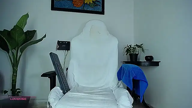 diamond black00 online show from February 10, 2026, 7:02 pm