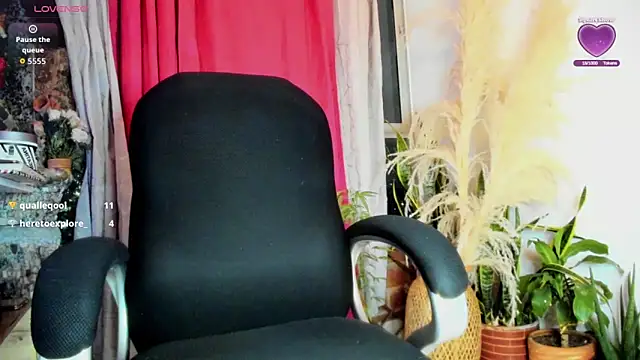 Snapshot of doll_celeste20 chatting on May 29, 2026, 2:28 am doll celeste20 online show from May 29, 2026, 2:28 am
