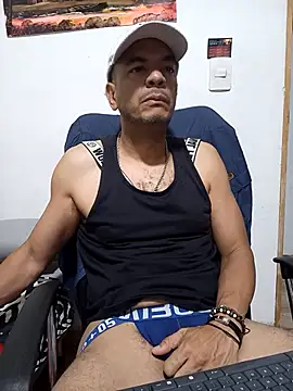 latinmartin73 online show from September 14, 2025, 1:50 am