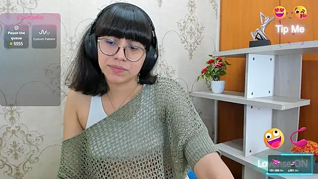 Snapshot of Nataly_Cloud chatting on February 1, 2025, 1:30 pm Nataly Cloud online show from February 1, 2025, 1:30 pm
