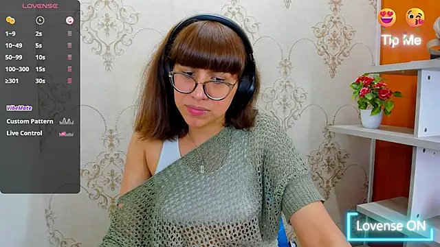 Snapshot of Nataly_Cloud chatting on February 27, 2025, 12:56 pm Nataly Cloud online show from February 27, 2025, 12:56 pm