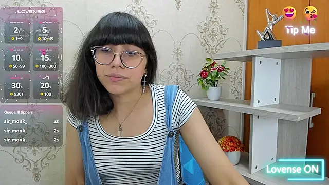 Snapshot of Nataly_Cloud chatting on February 6, 2025, 3:31 pm Nataly Cloud online show from February 6, 2025, 3:31 pm
