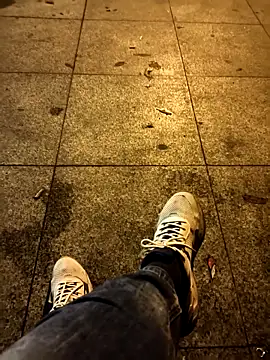 huzi518 online show from October 6, 2025, 11:33 am