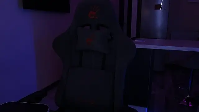 Snapshot of Sasha_Mason chatting on November 6, 2025, 2:04 am Sasha Mason online show from November 6, 2025, 2:04 am