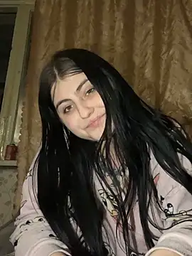 Snapshot of NanaDaizy chatting on November 15, 2025, 8:35 pm NanaDaizy online show from November 15, 2025, 8:35 pm