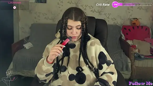 Snapshot of NanaDaizy chatting on February 18, 2026, 6:22 am NanaDaizy online show from February 18, 2026, 6:22 am