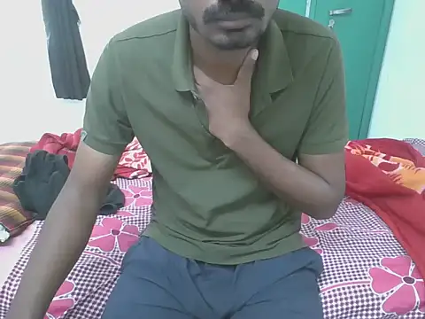 Snapshot of hot_dark_chocolate08 chatting on November 29, 2025, 5:40 am hot dark chocolate08 online show from November 29, 2025, 5:40 am