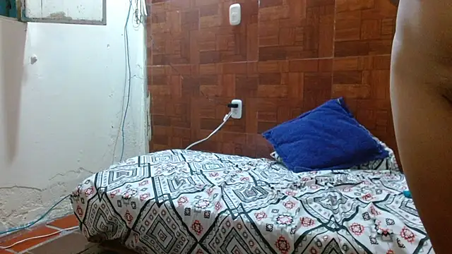 Snapshot of Mia_brunette26 chatting on February 20, 2025, 2:18 am Mia brunette26 online show from February 20, 2025, 2:18 am