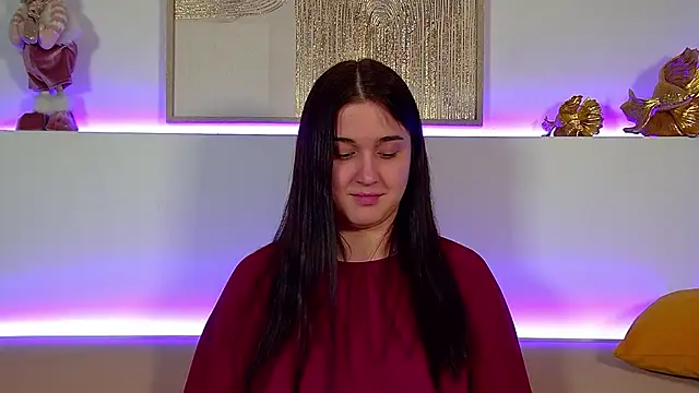 Snapshot of ChristinaMilton chatting on December 13, 2025, 8:04 pm ChristinaMilton online show from December 13, 2025, 8:04 pm