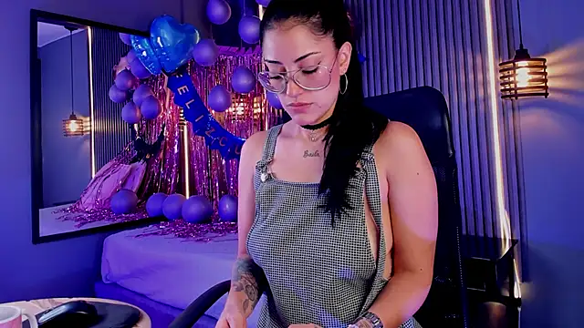 Snapshot of aura-baker chatting on March 11, 2025, 12:39 pm aura-baker online show from March 11, 2025, 12:39 pm