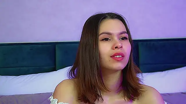 Snapshot of PollyLanders chatting on November 26, 2025, 6:24 am PollyLanders online show from November 26, 2025, 6:24 am