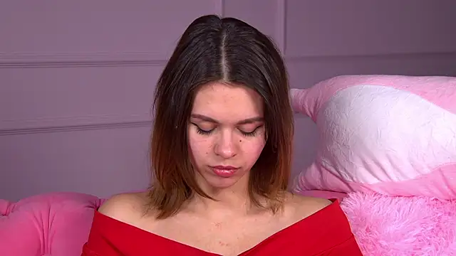 PollyLanders online show from February 21, 2025, 1:44 pm