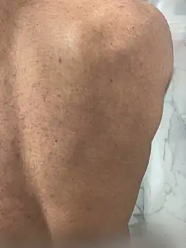 Lucascacaca online show from March 1, 2026, 11:43 am